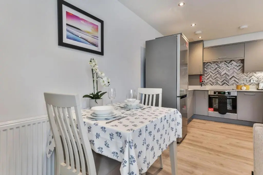 13 Belle House - Apartment 2
