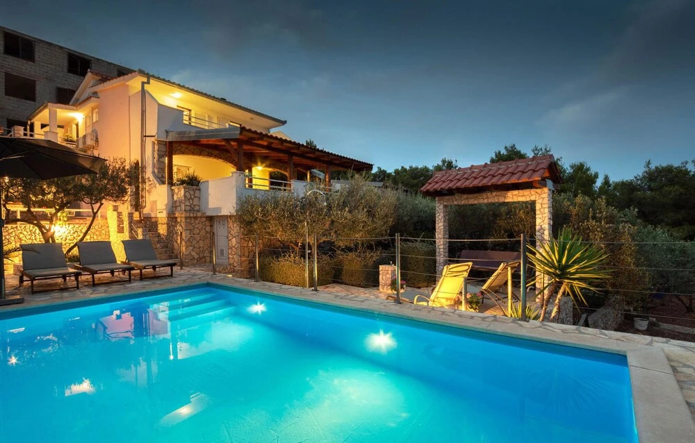 Nice Home in Rukavac With Wifi and 4 Bedrooms