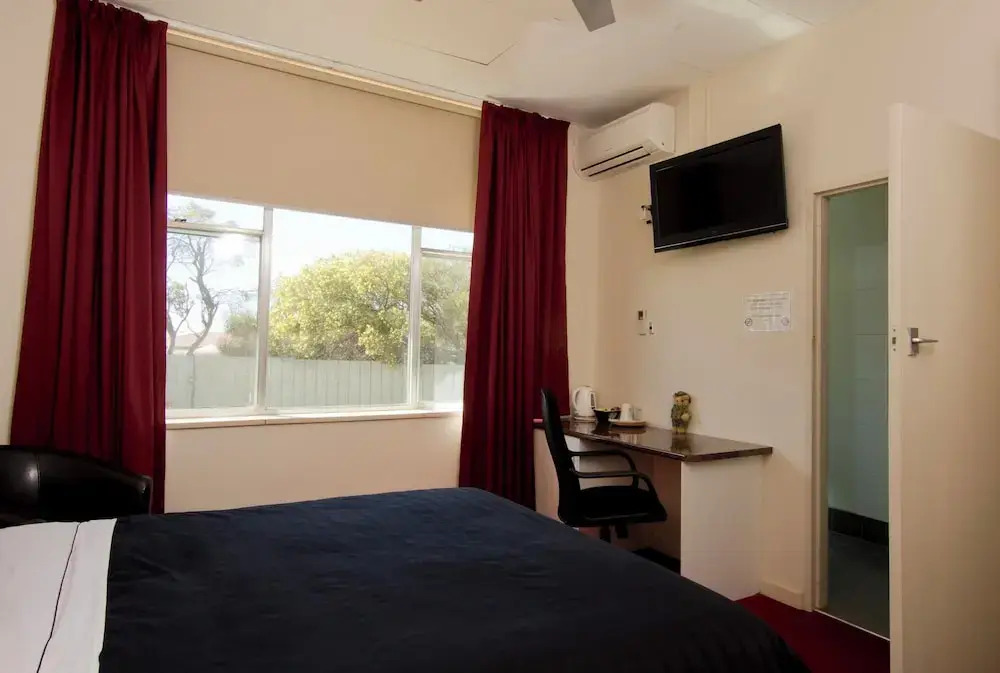 Mirambeena Motel