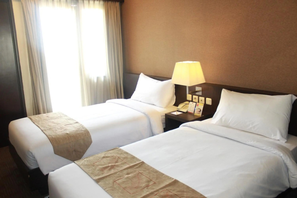 Metro Hotel