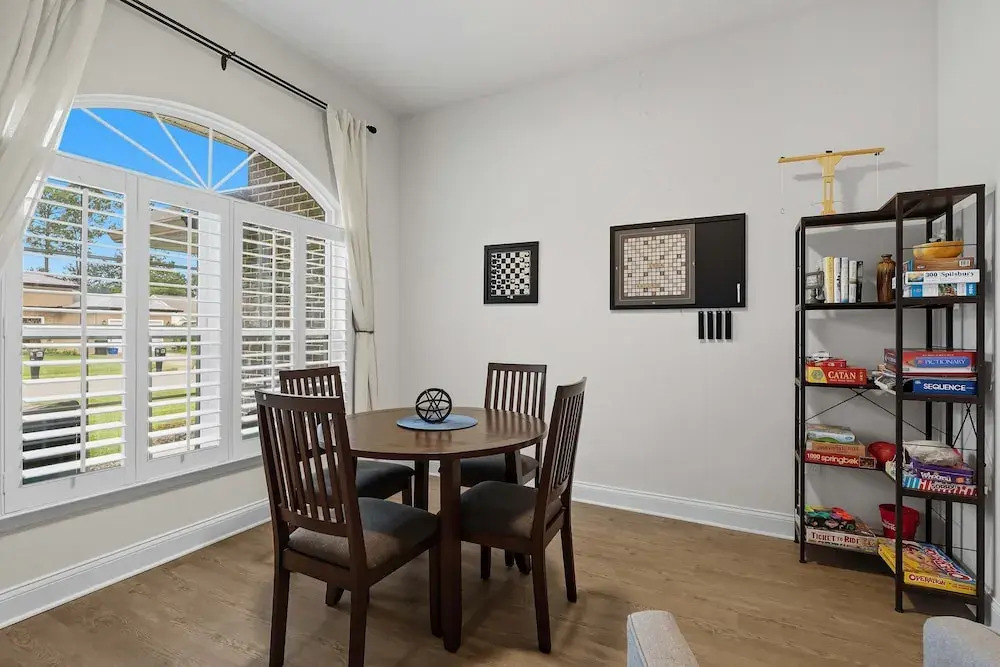 Modern 4BR Retreat Near Beach Heated Pool