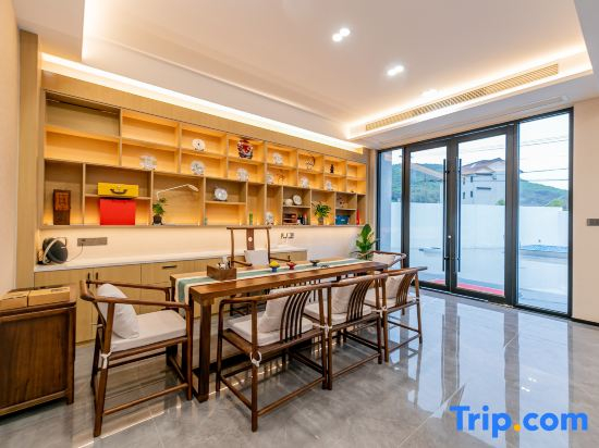 Zhoushan Qingshan hotel