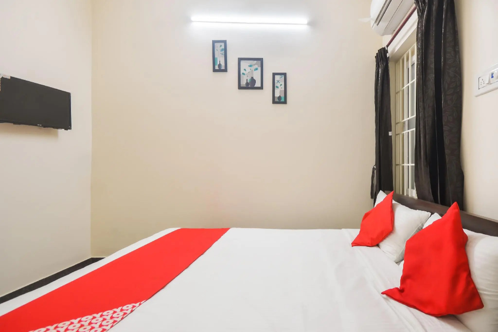 Hotel O Royal Residency