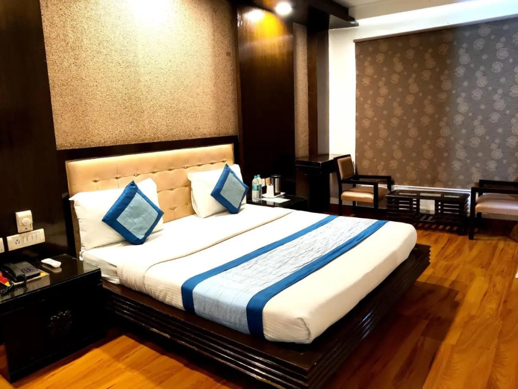Hotel Delhi Pride at Karol Bagh