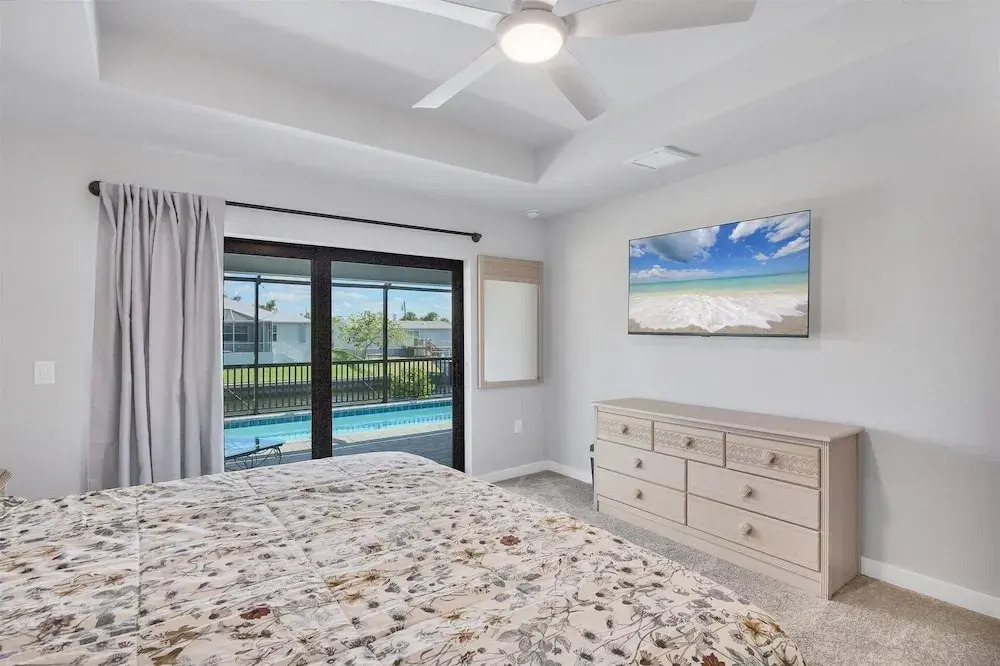 Punta Gorda 4-Bedroom Private Pool Home on Canal 4 Home