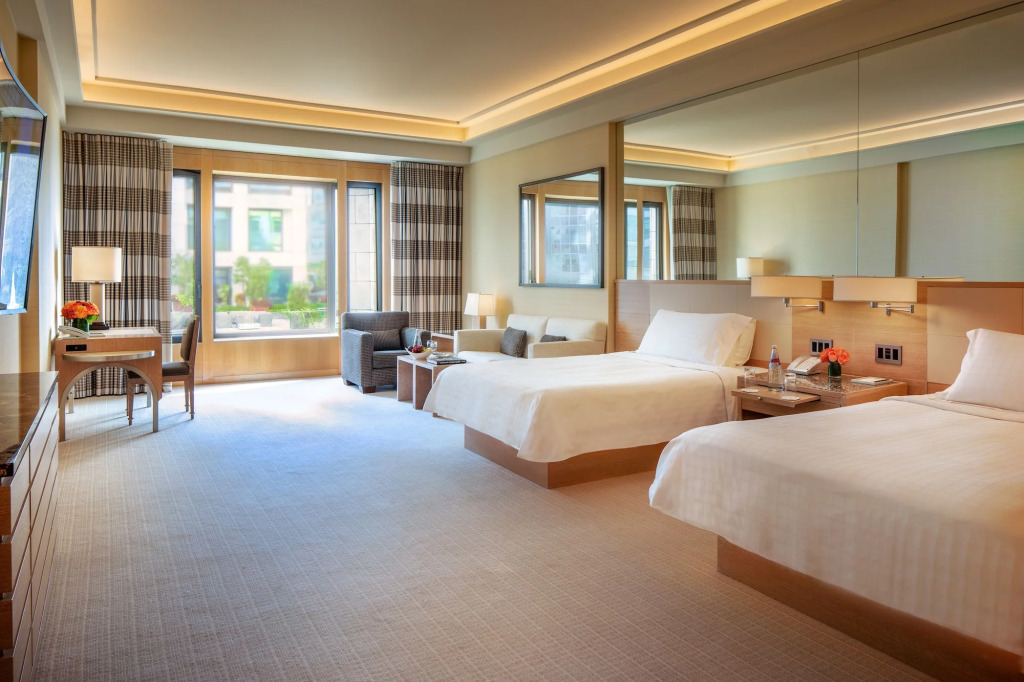 Отель Four Seasons New York