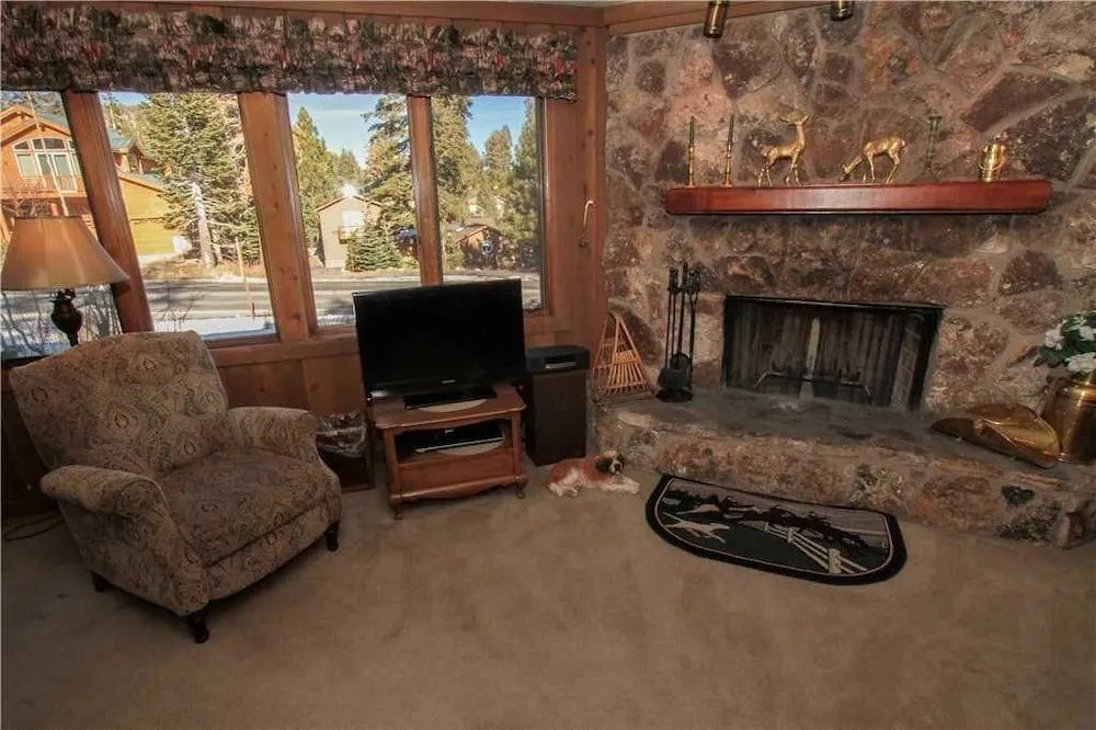 Mountainback 38 pet unit