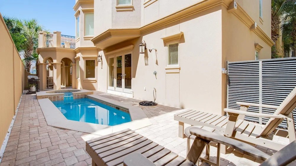 Private Pool Hot Tub - Community Beach - Destin