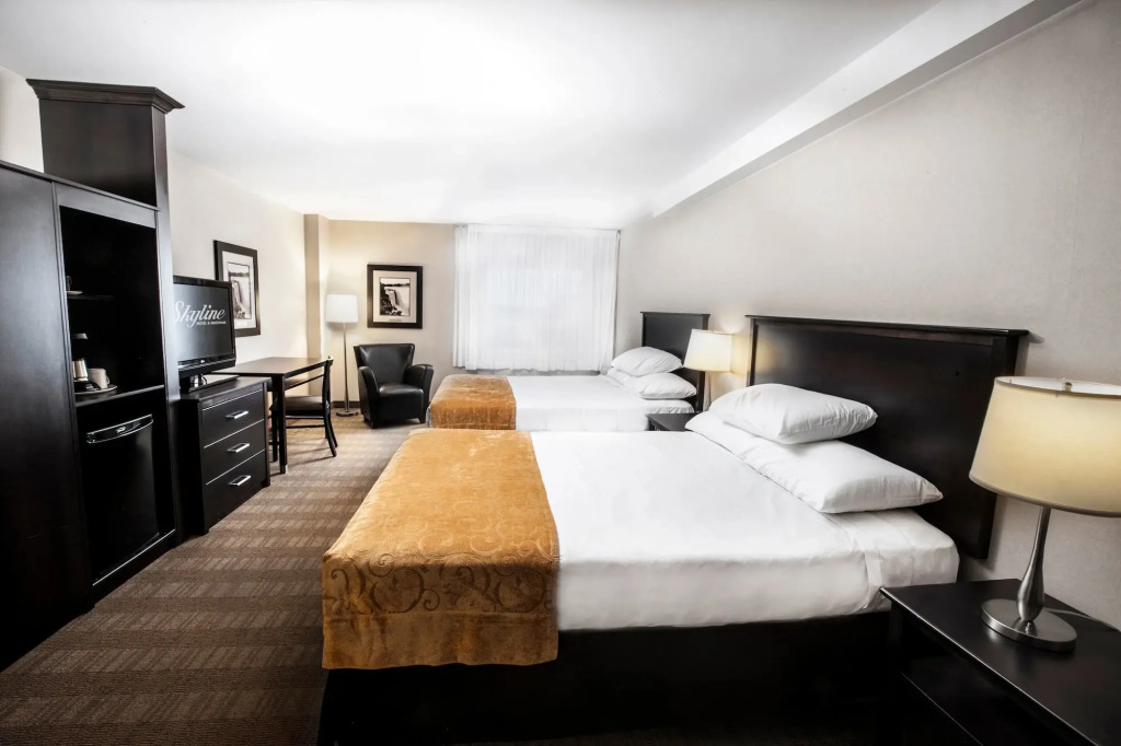 Skyline Hotel & Waterpark