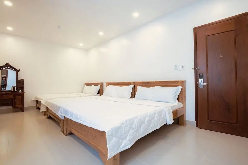 Khách sạn Tuyết Hiển
