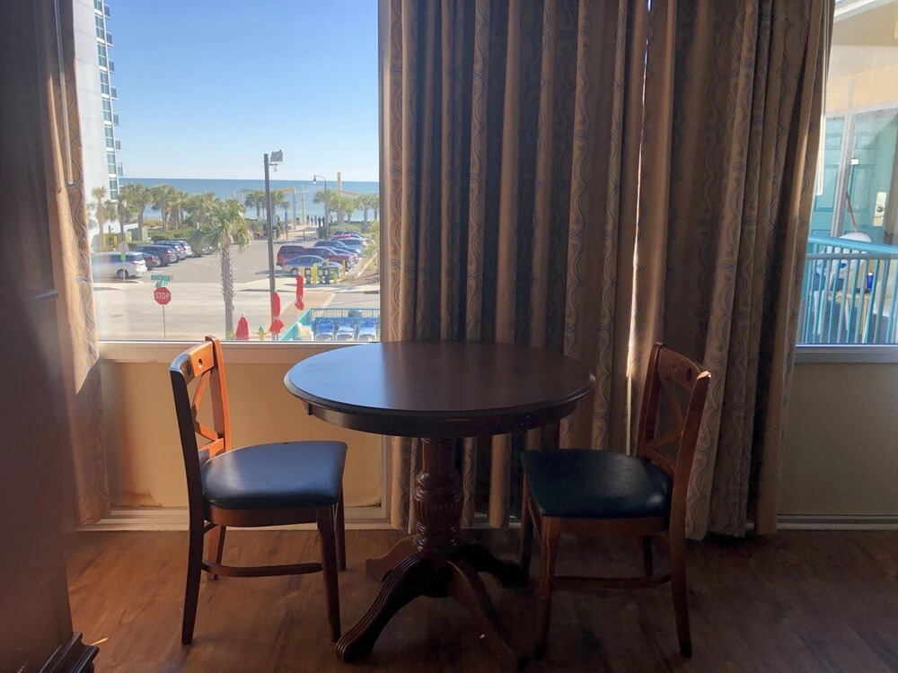 Ocean 5 Hotel