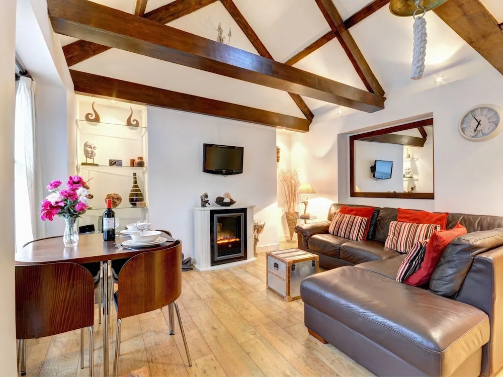 Luxurious Holiday Home Near the Beach at Looe Cornwall