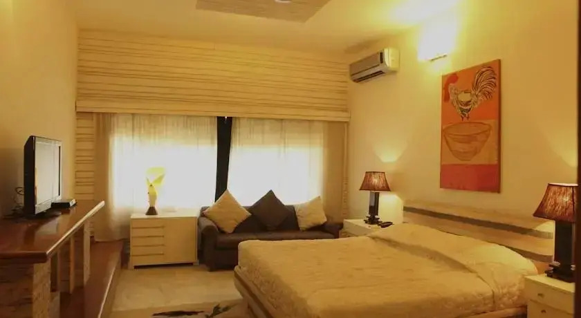 Ahuja Residency Casa