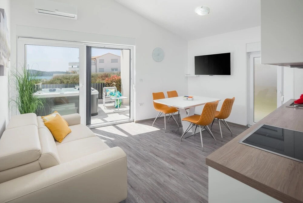 Nice Home in Medulin With Wifi and 5 Bedrooms