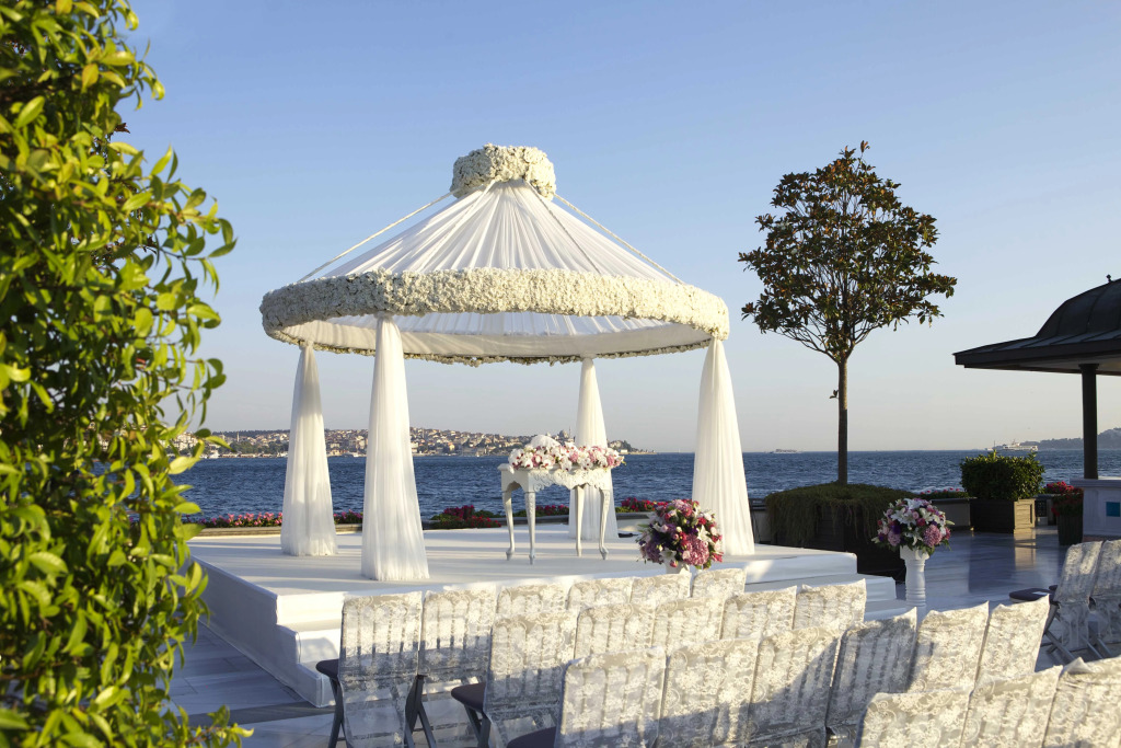 Four Seasons Hotel Istanbul at the Bosphorus
