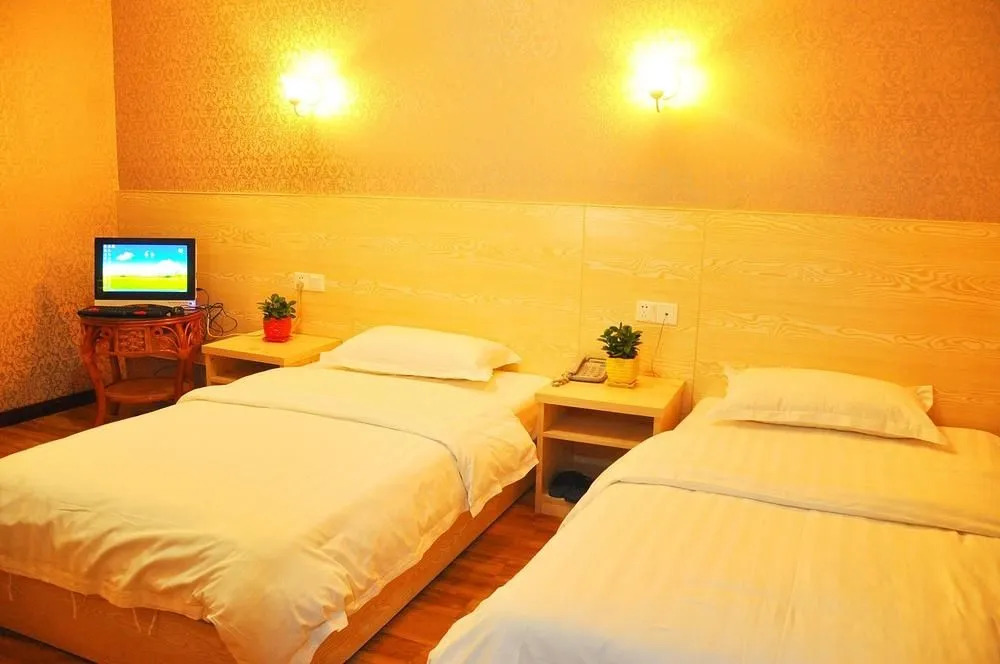 Zhangjiajie Weigongguan Chain Hotel Yongding Branch