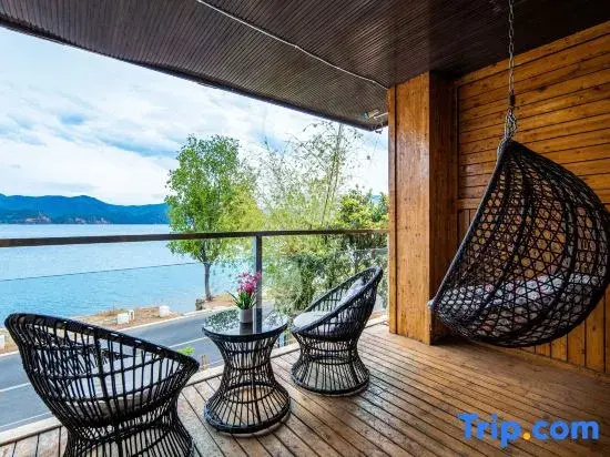 Lugu Lake Hongyun Yaju Homestay