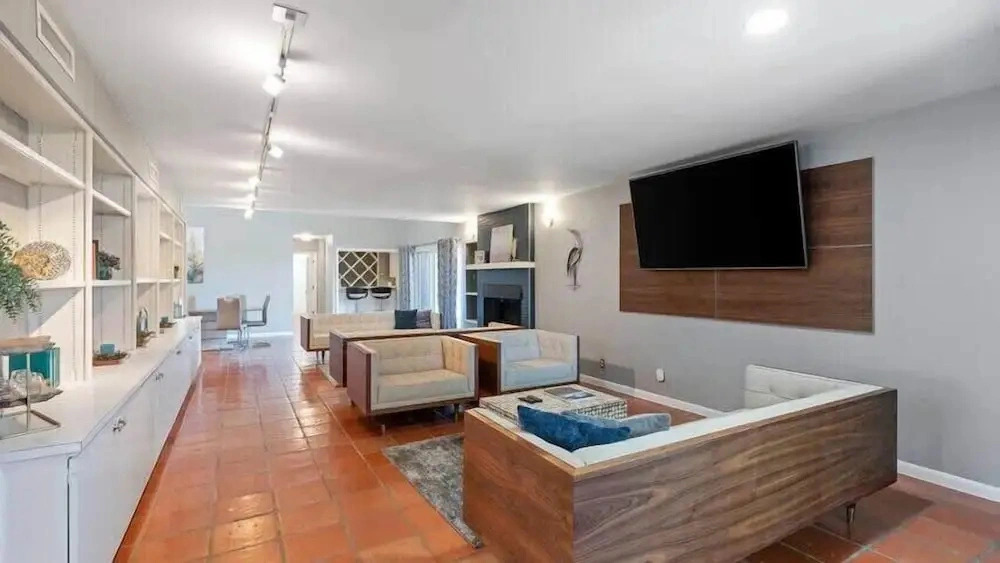 Coastal Elegance Unveiled