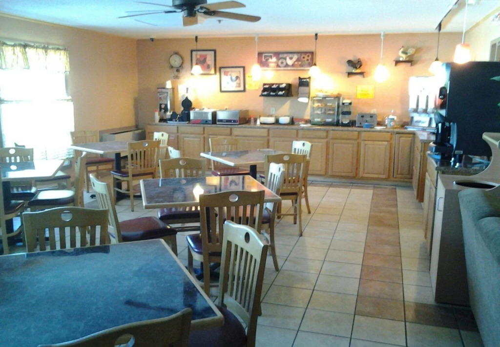 Iveys Motor Lodge