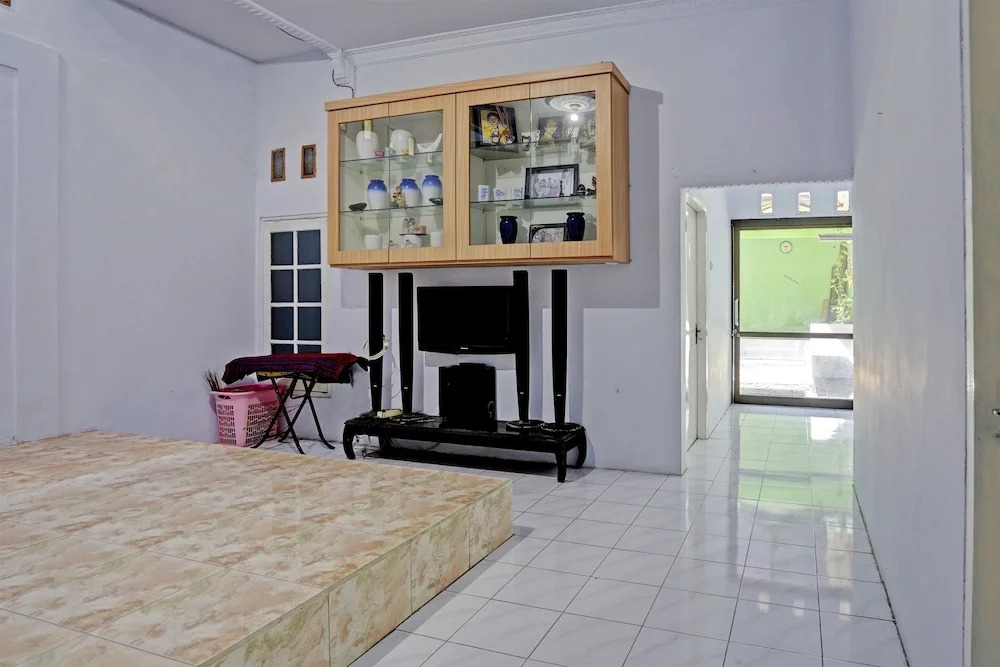 OYO 91868 Nusa Indah Guest House Syariah