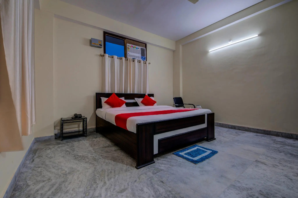 Super Hotel O Rajbanshi Nagar