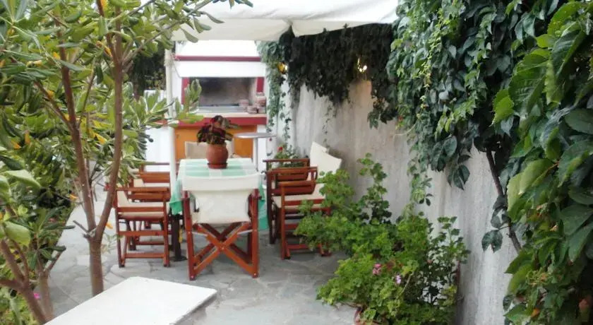 Athina Pansion