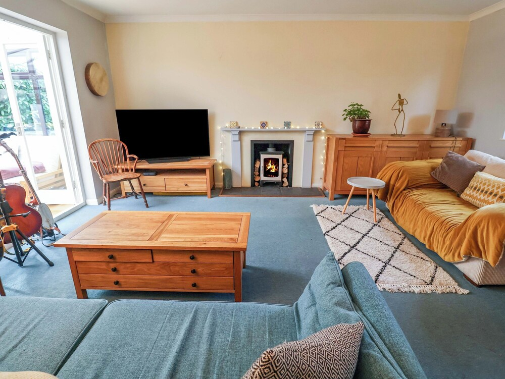 17 Demesne Gardens