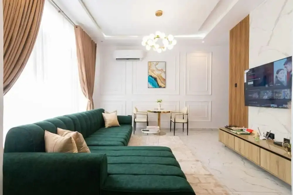 Lux Lekki Home w PS5 Balcony 24 7 Power Security