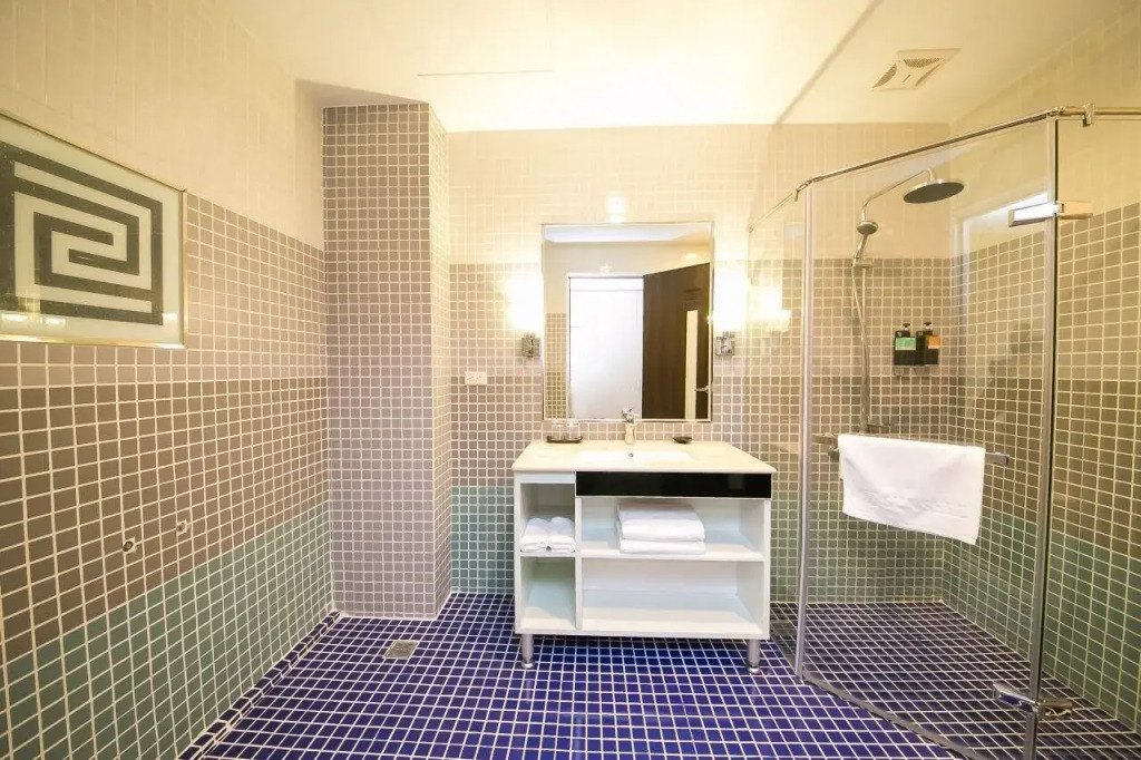 Sunseed International Villa Hotel