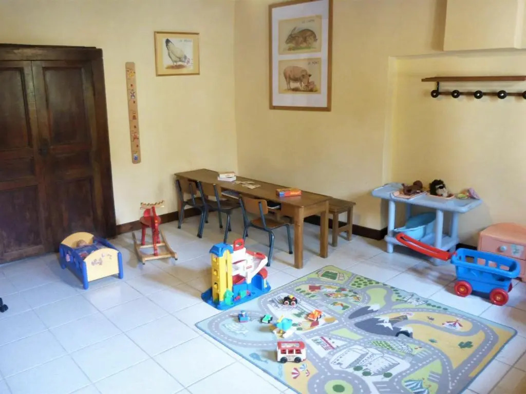 Gîte familial avec grande terrasse à Auzat, proche baignades et sites historiques - FR-1-582-183