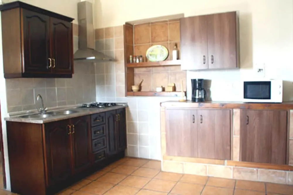 House With 2 Bedrooms in Montefrío, With Wonderful Mountain View, Priv