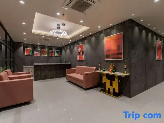 Hotel Redvibe-A Unit of RVS Groups