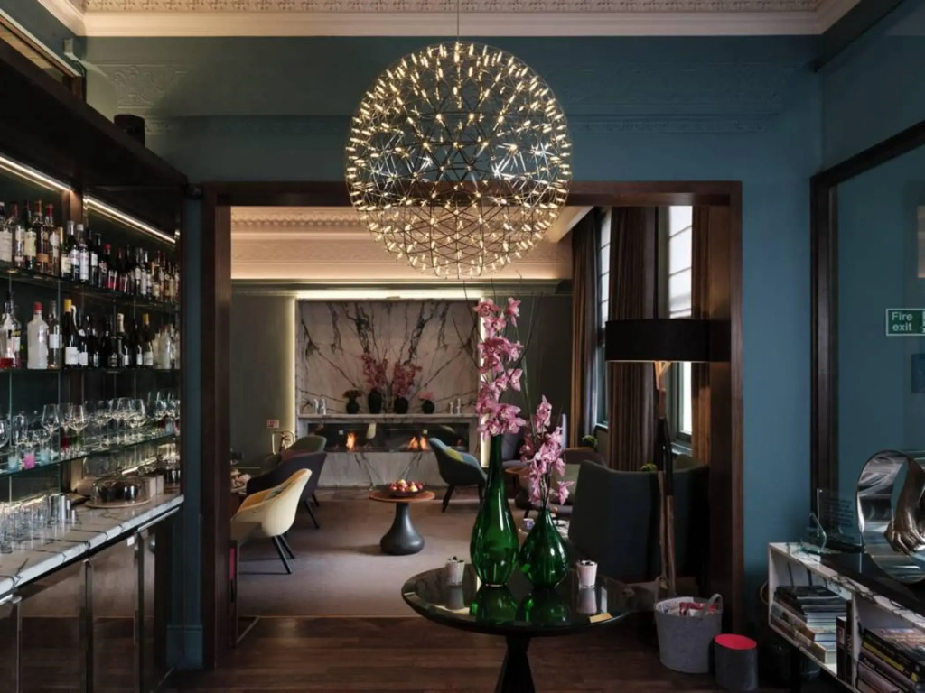 The Lancaster Hotel