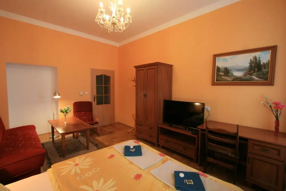 Apartment No. 10 Zeyerova 13