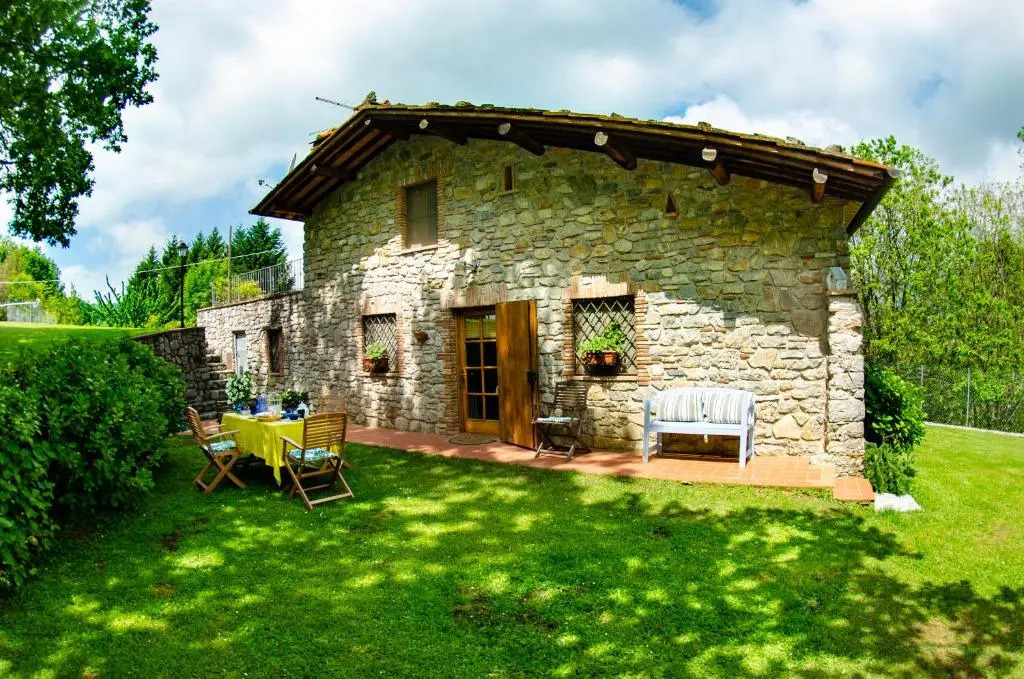 Grumo Farmhouse in Pescaglia