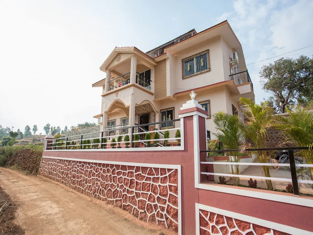 OYO 11439 Shivanya Palace