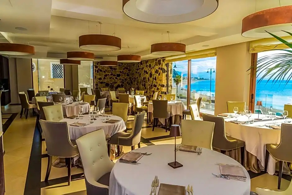 Ngonia Bay Boutique Hotel