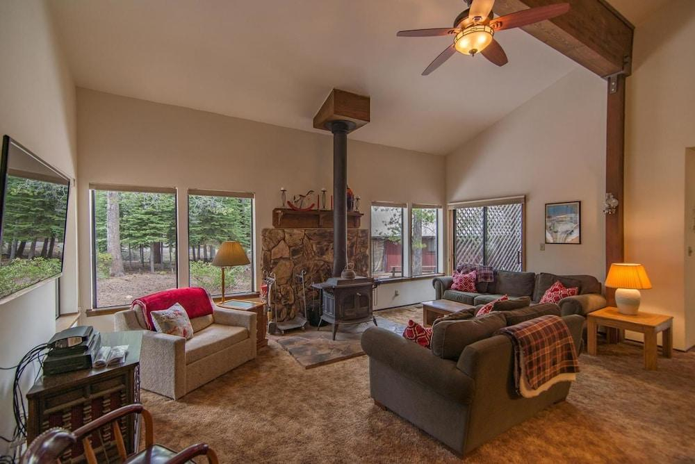 Kelly 3 Bedroom Holiday Home By Tahoe Truckee