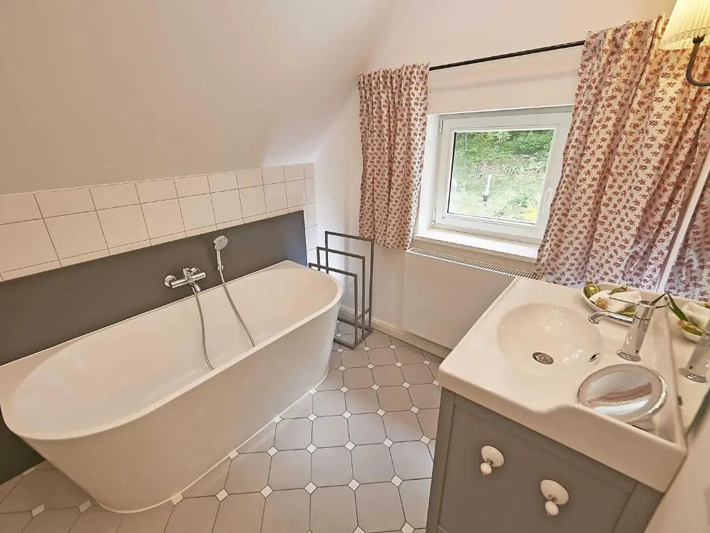 Haus "Strandlust" F408 über zwei Etagen mit Kamin, Terrasse, Garten