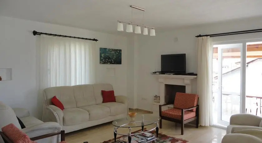Villa Lilyum