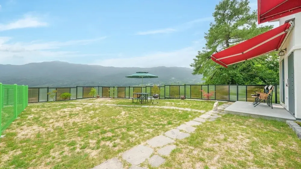 gyeongsan stage-ipple pet pension