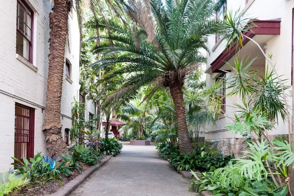 Beautiful Lush and Green Oasis Studio Apartment