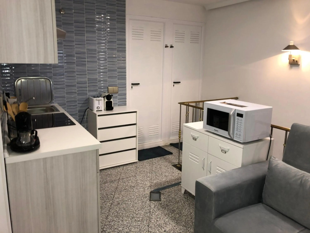 Luxurious 5 Bedroom Apartment in Moncloa-Aravaca