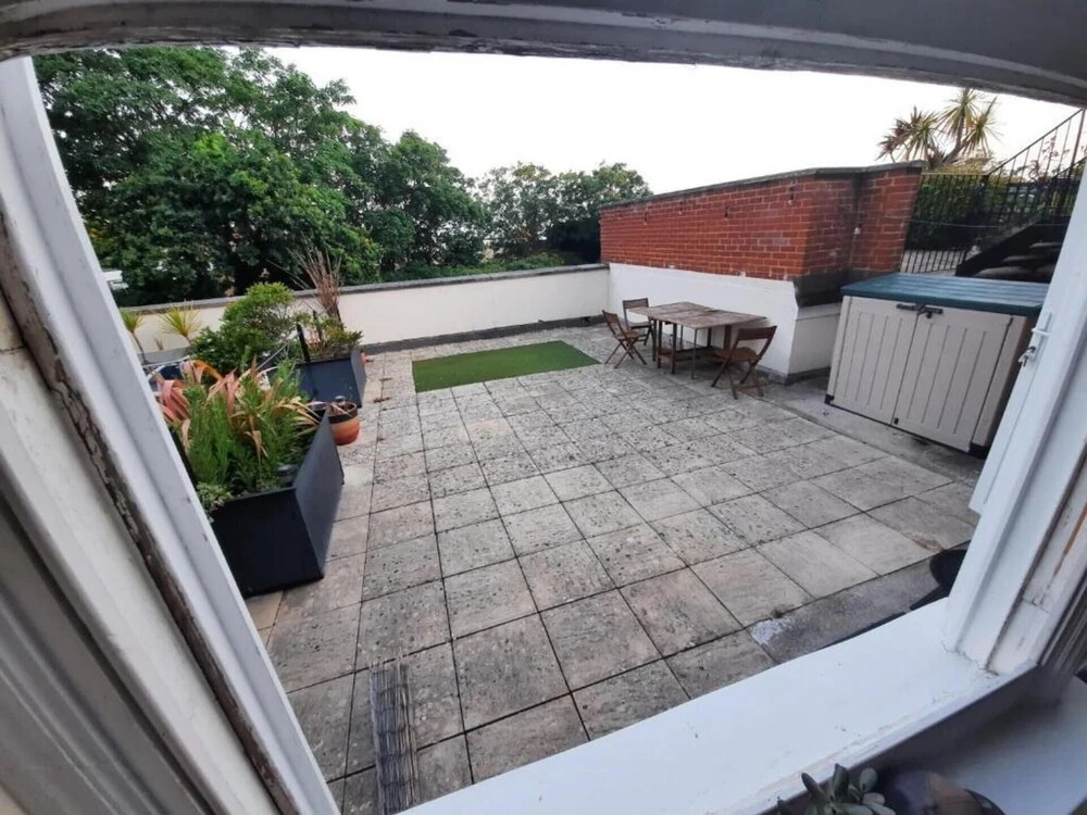 3-bed Apartment 5 Mins Walk to Boscombe Beach