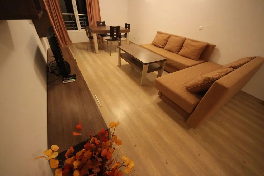 Menada Zornitsa Apartments