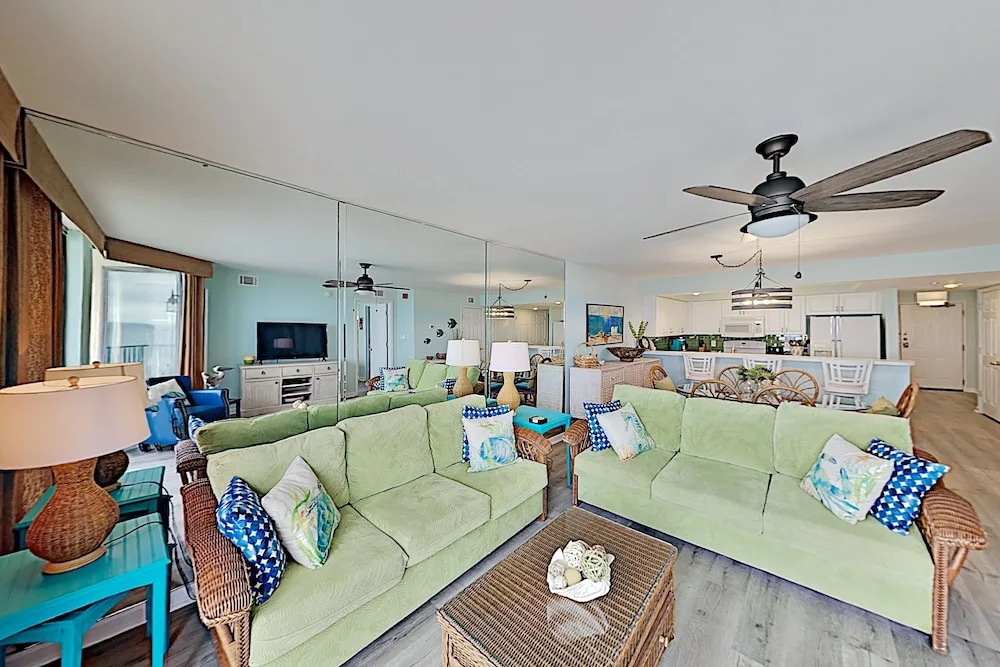 9cbeachc 3 Bedroom Condo