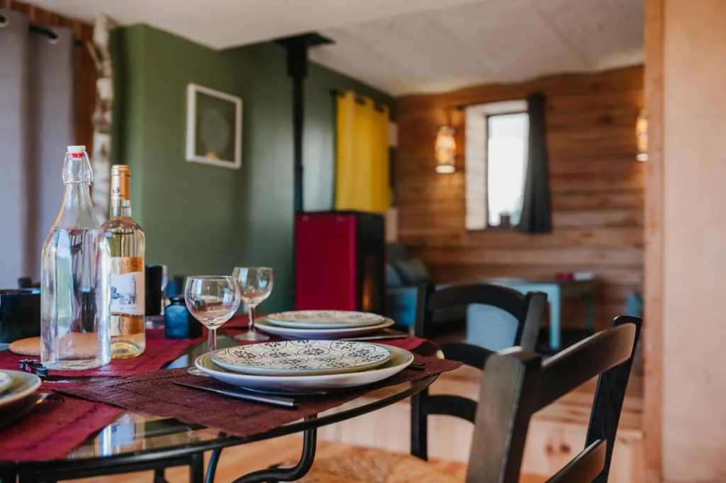 La Petite Maison Basse Corréo