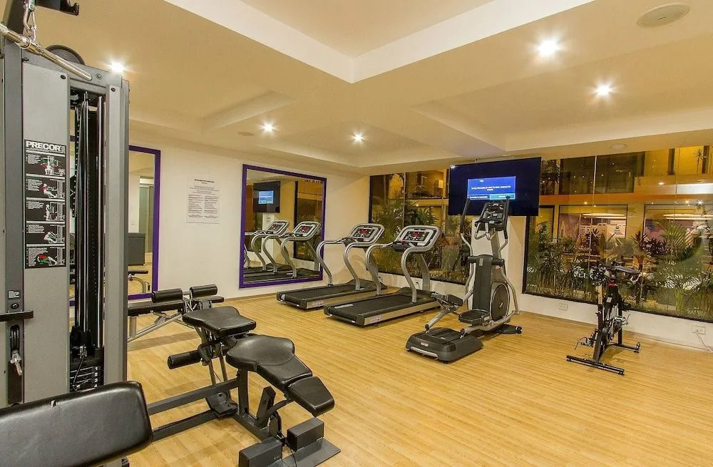 Studio close to 5th Av, with Amazing Roof Pool View, Gym, Spa and more