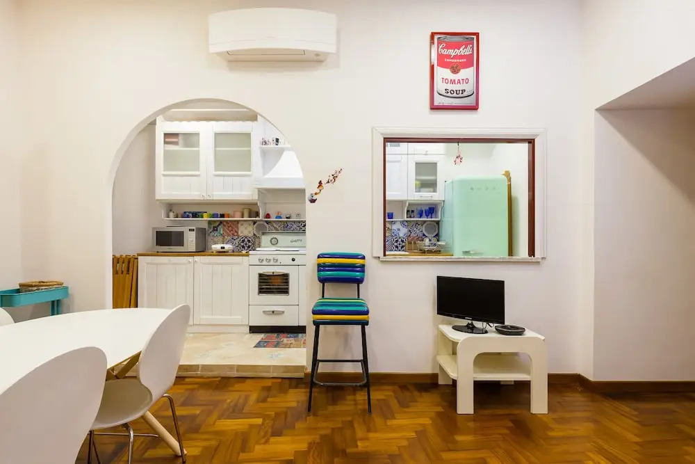 Apartment - Corso V. Emanuele VI BH 90