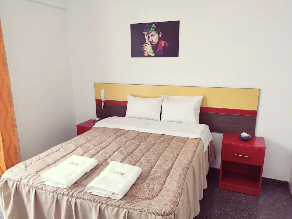 Genova Hostal